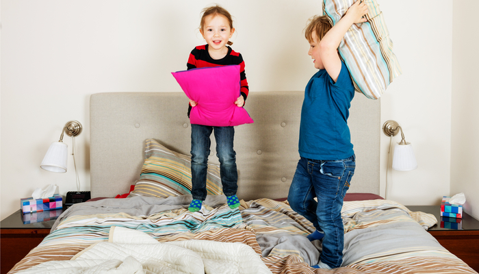 40 razões pelas quais as crianças são as piores companheiras de quarto de todos os tempos
