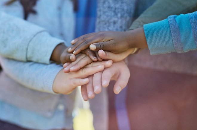 5 recursos para conversar com crianças sobre raça