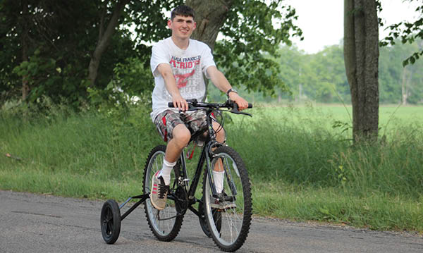 Bicicletas adaptÃ¡veis â€‹â€‹Fatwheels para crianÃ§as com necessidades especiais
