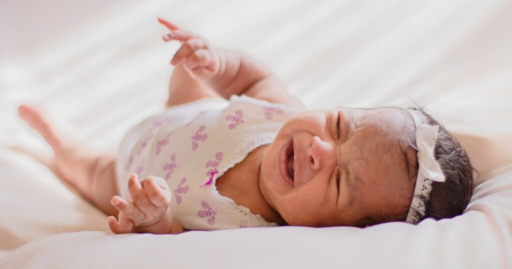 O que é água com gripe e isso ajudará a acalmar meu bebê agitado?