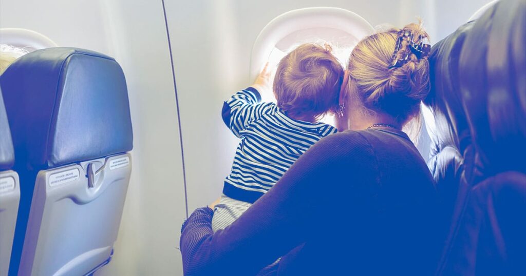 Os pais devem sempre ter o direito de sentar ao lado dos filhos em um avião
