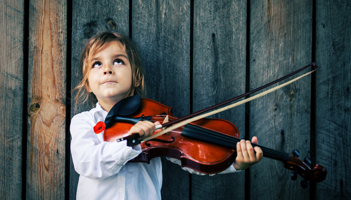 Você deve forçar uma criança a estudar música?